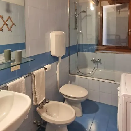Appartement Large Two-room Near The Giusti Gardens